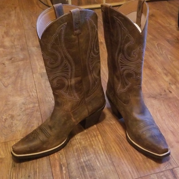 Ariat Shoes - 🤠Ariat 👢Cowboy Boots